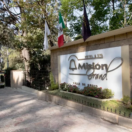 Hotel Mision Grand Valle De Bravo-2