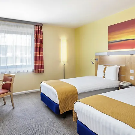 Holiday Inn Express London - Newbury Park, An Ihg Hotel-3