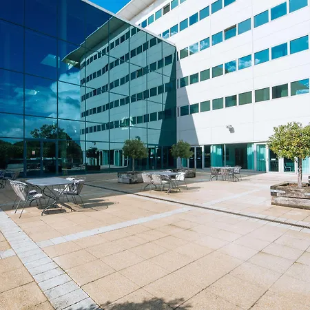 Arora Hotel Gatwick/Crawley-2