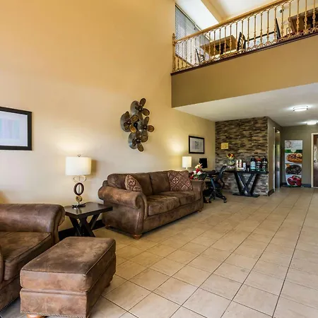 Quality Inn Huntersville Near Lake Norman-3