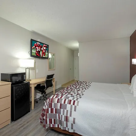 Red Roof Inn Raleigh North-Crabtree Mall-Lenovo Center-2