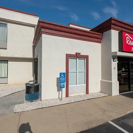 Red Roof Inn Raleigh North-Crabtree Mall-Lenovo Center-3