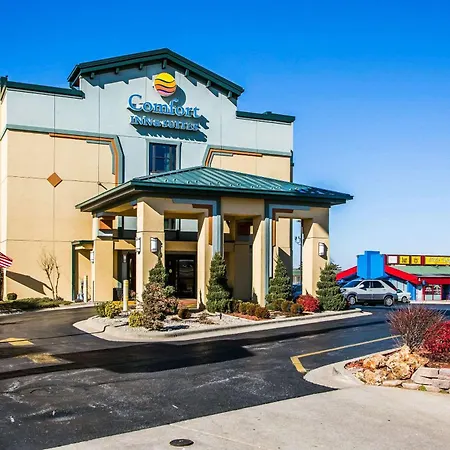 Comfort Inn & Suites Springfield I-44-3