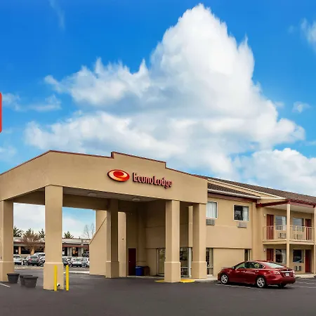 Econo Lodge East Staunton-2