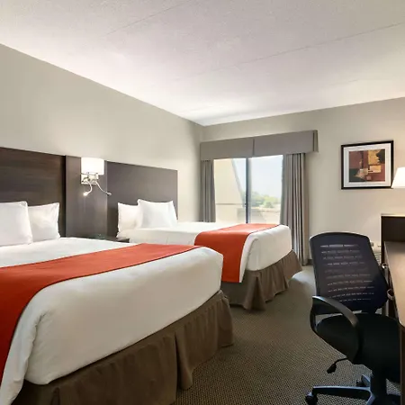 Travelodge By Wyndham Kingston Lasalle-2