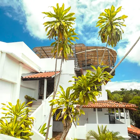 Selina Manuel Antonio-3