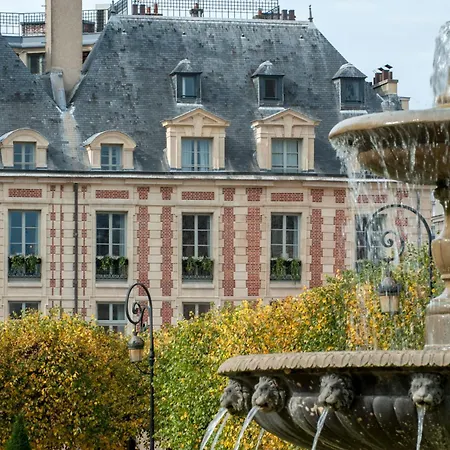Cour des Vosges-3