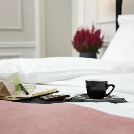 A77 Suites, Small Luxury Hotels Of The World-2