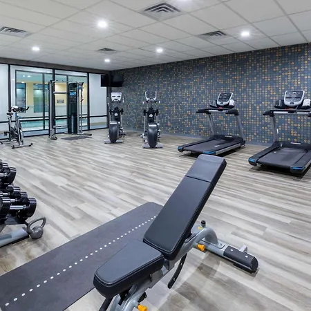 La Quinta Inn & Suites By Wyndham Dallas - Frisco Stadium-3