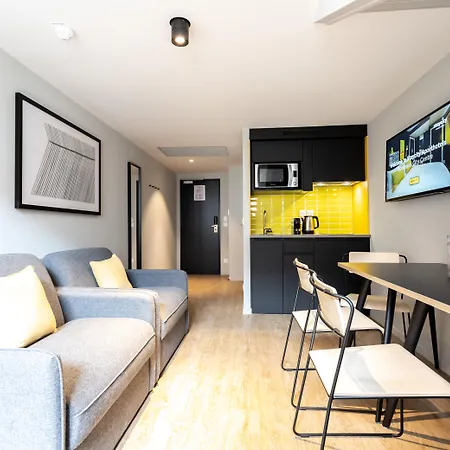 Staycity Aparthotels Bordeaux City Centre-2