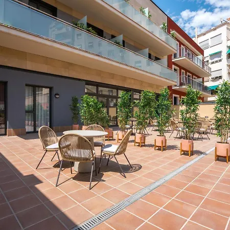 limehome Barcelona Carrer de Besalú 82-3