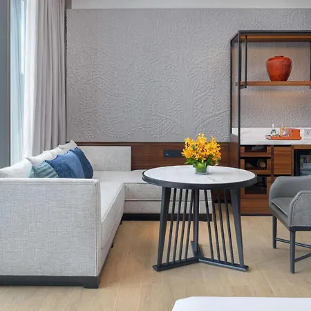 Hyatt Regency Phnom Penh-3
