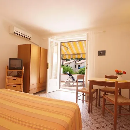 Residence Villa Morcone-2