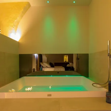 Iris Luxury Suite-3
