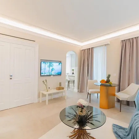 Naxi Suites-2