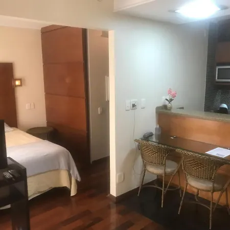 Flat em Hotel de Luxo no Itaim-2