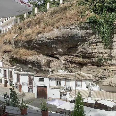Casa Rural Las Cuevas de Setenil-3
