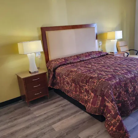 Stadium Inn & Spas-3