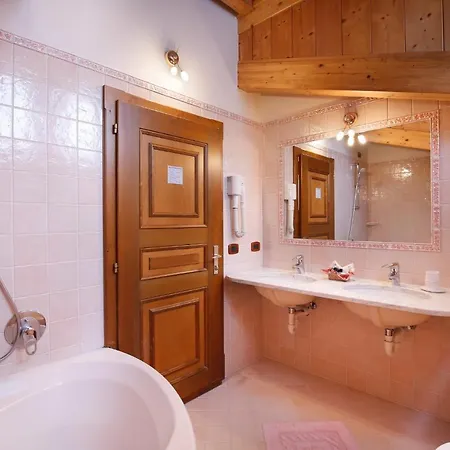 Hotel Leonardo-3