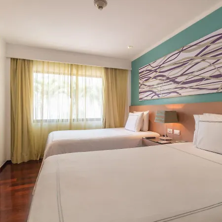 Radisson Resort And Suites Phuket-2