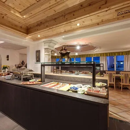 Hotel Garni Stefanie-3