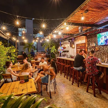 Che Playa Hostel & Bar Adults Only-3