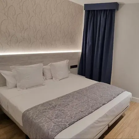 Ch La Petite Maison - Boutique - Madrid-2