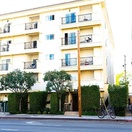 Luxury Beverly Hills Apartment-2