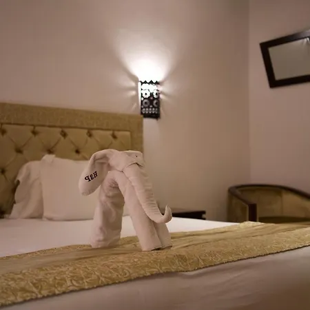 Hotel Les Trois Palmiers-3