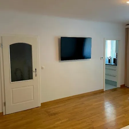 Apartment Wien Mitte-2