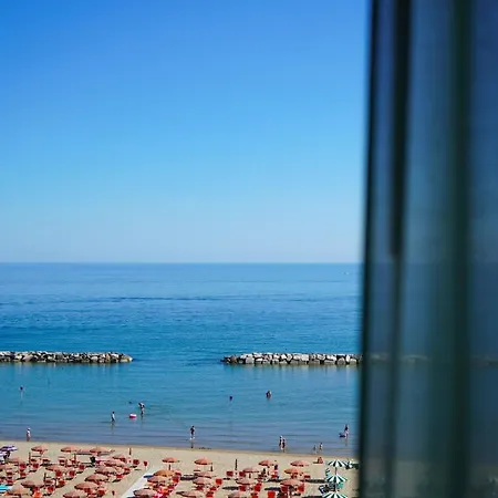 Hotel International-3