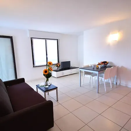 Aparthotel Alessandria-3