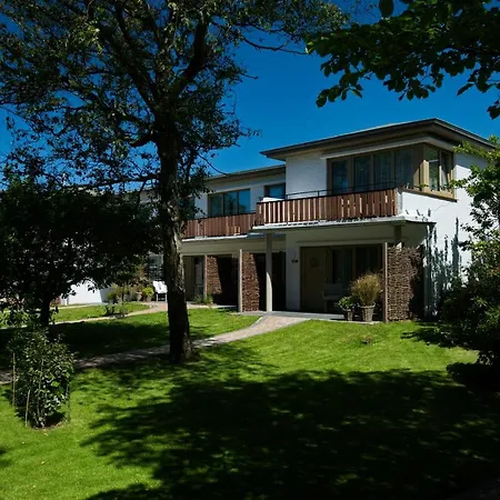 Friesenhof Ferienwohnungen-3