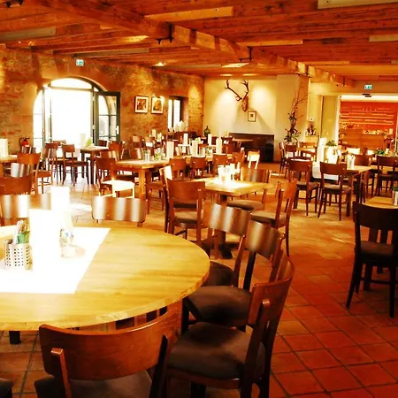 Käfernberg Hotel - Restaurant-3
