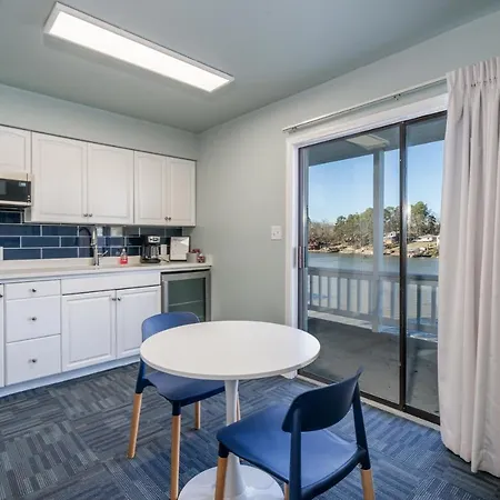 The Hamilton - Lakefront & Studio Suites, Hot Springs-2