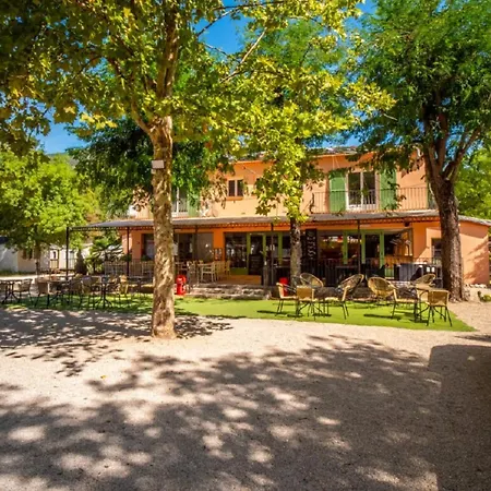 Camping Hotel Les Rives du Loup-3