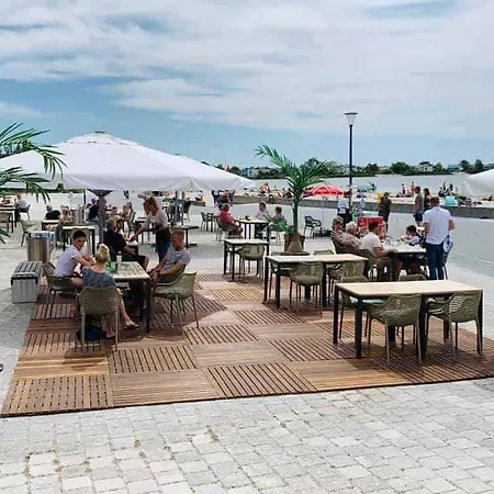 Makkum Beach Resort-3