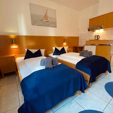 Hotel La Ferte-3