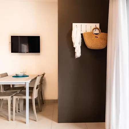 Iris Suite-2