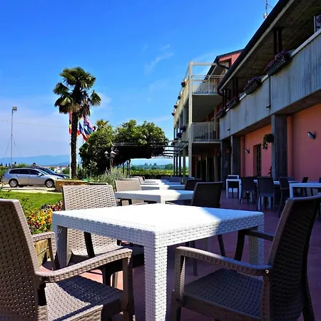 Hotel Bella Lazise-3