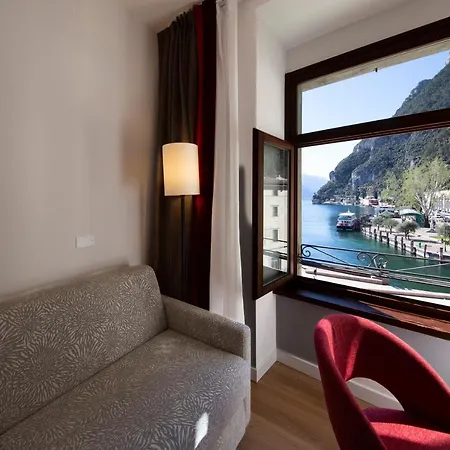 Hotel Centrale-3