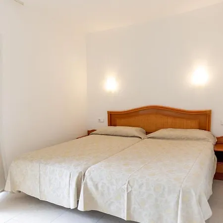 Apartamentos Aromar-3