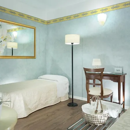 Hotel Apollo-2