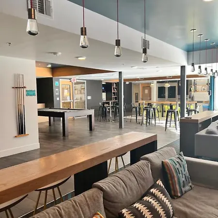 Luxury Apartment In Downtown Las Vegas-2