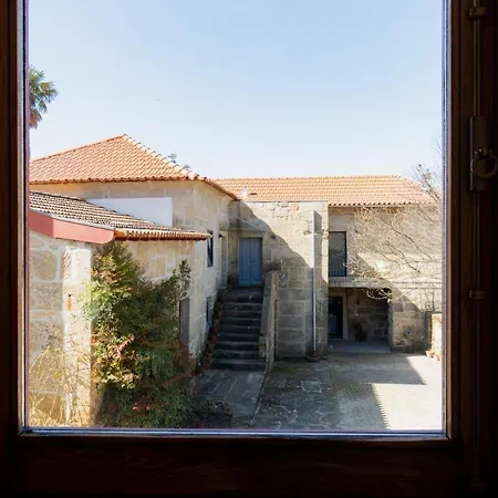 Casas De Vila Pouca-2