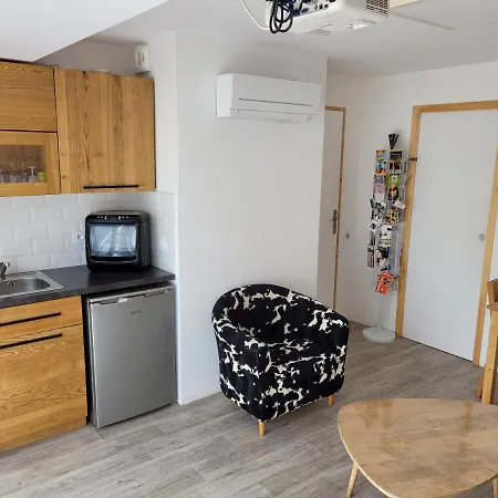 Angers Green Lodge-3