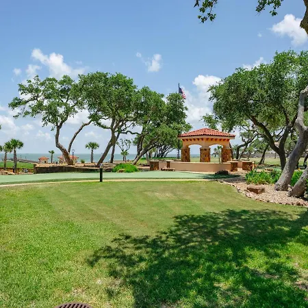 Fulton Villa-3