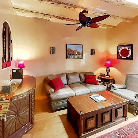 Antigua Inn (Adults Only)-3