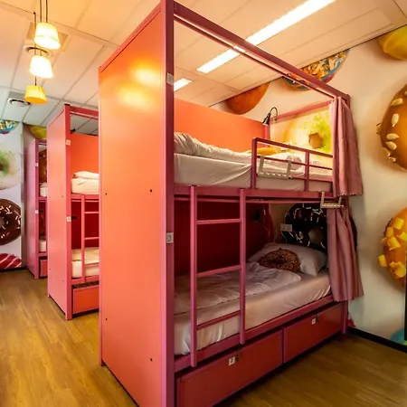 Hostelle - female only hostel Amsterdam-2
