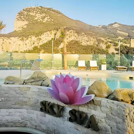 Ocean Spa Plaza Studio Apartment-3